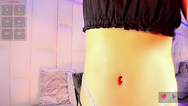 Snapshot of CandyJoselyn chatting on November 2025 12:39:01 PM CandyJoselyn online show from November 2025 12:39:01 PM