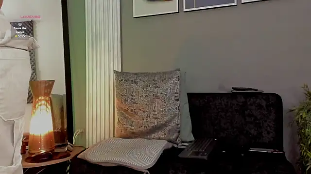 thomas eliotts online show from July 2026 07:47:02 PM