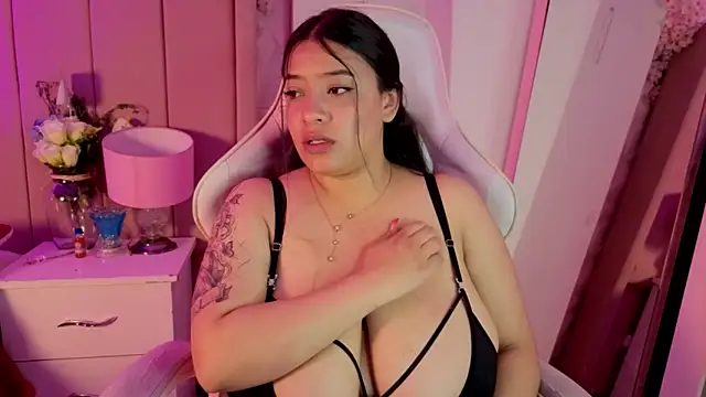 MollyBigBoobs12 online show from May 2026 11:36:01 PM
