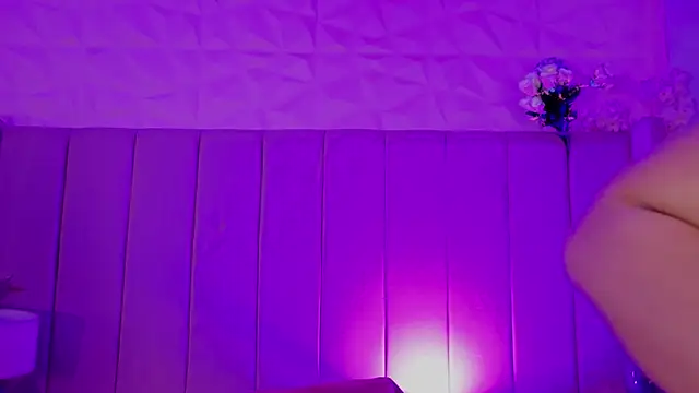 MollyBigBoobs12 online show from April 2026 09:27:01 PM