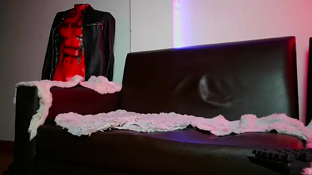 Leonnardo Jaramillo online show from January 2025 12:00:01 PM