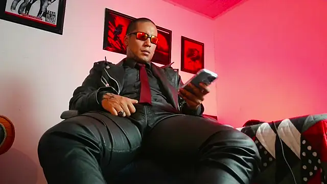 Leonnardo Jaramillo online show from November 2025 11:14:01 AM