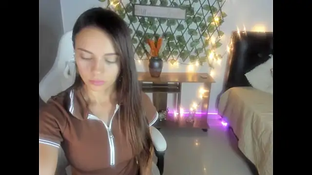 Sara lopez 28 online show from November 2025 01:20:01 AM