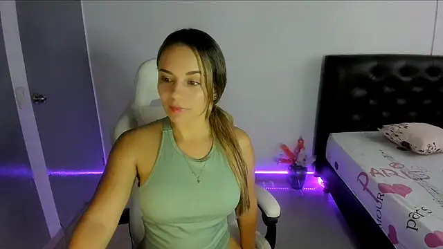 Snapshot of Sara_lopez_28 chatting on March 2025 02:21:02 PM Sara lopez 28 online show from March 2025 02:21:02 PM