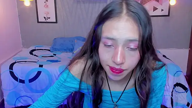 Snapshot of Valeria_roussi chatting on February 2025 05:09:02 PM Valeria roussi online show from February 2025 05:09:02 PM