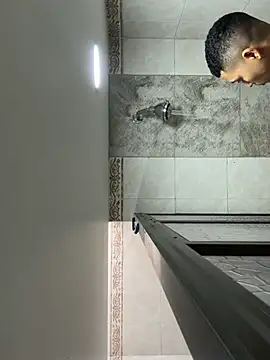 Thiago Santo  online show from January 2025 05:20:02 PM