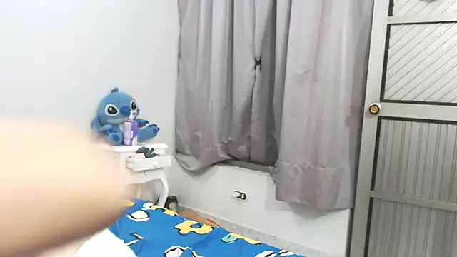 SaraStoneCute online show from May 2026 07:01:02 PM