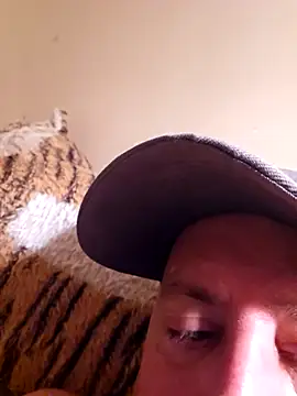 HeteroHotGuy1 online show from October 2025 12:45:01 AM