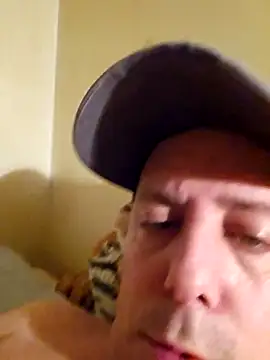 HeteroHotGuy1 online show from March 2025 08:10:02 PM