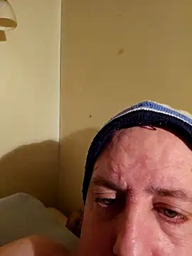 HeteroHotGuy1 online show from March 2025 12:00:02 AM