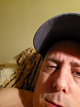 HeteroHotGuy1 online show from February 2025 03:57:02 AM