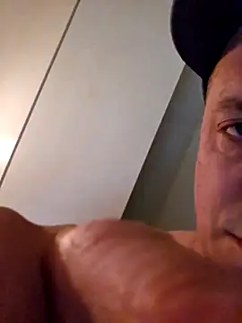 HeteroHotGuy1 online show from March 2025 08:51:02 AM