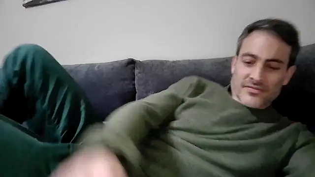 Snapshot of basquehotboy chatting on February 2025 09:49:01 PM basquehotboy online show from February 2025 09:49:01 PM