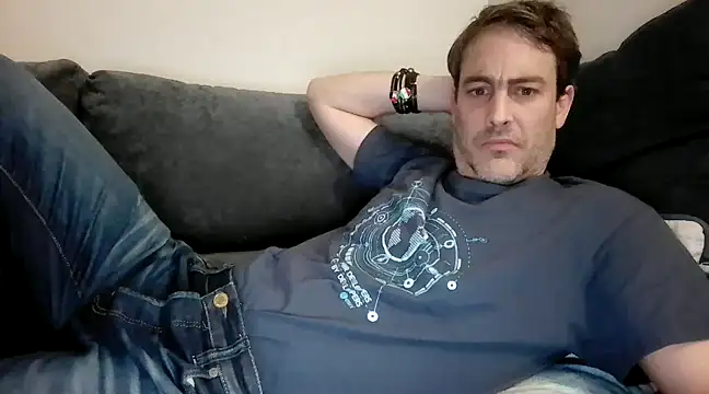 Snapshot of basquehotboy chatting on January 2025 10:29:02 PM basquehotboy online show from January 2025 10:29:02 PM