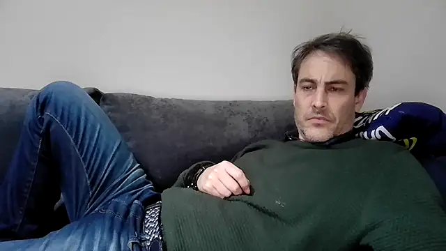 Snapshot of basquehotboy chatting on January 2025 09:58:02 PM basquehotboy online show from January 2025 09:58:02 PM