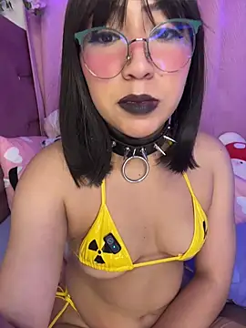 Snapshot of anni_ross chatting on June 2026 11:55:01 PM anni ross online show from June 2026 11:55:01 PM