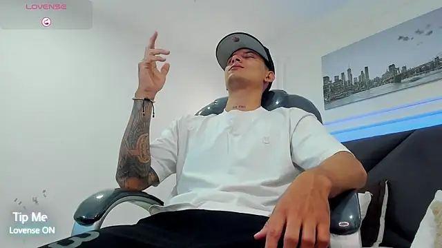 Damian23   online show from January 2026 12:21:01 PM