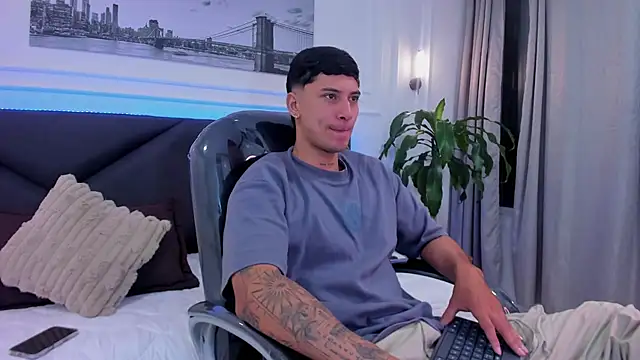 Damian23   online show from December 2025 10:39:02 AM