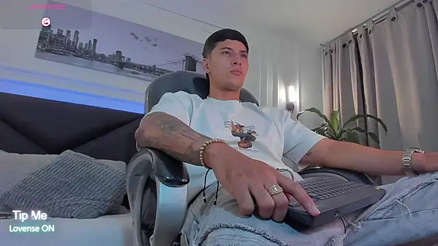 Damian23   online show from March 2026 10:11:02 AM