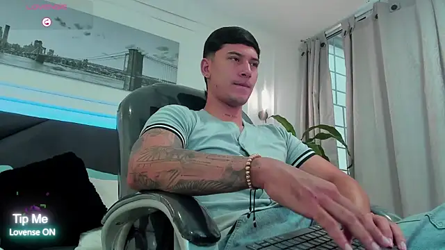 Damian23   online show from January 2026 12:33:02 PM