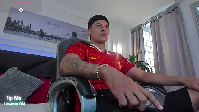 Damian23   online show from March 2026 01:18:01 PM