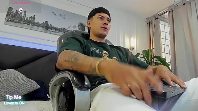 Damian23   online show from February 2026 12:24:02 PM