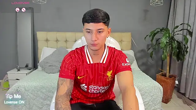 Damian23   online show from September 2025 10:22:02 AM