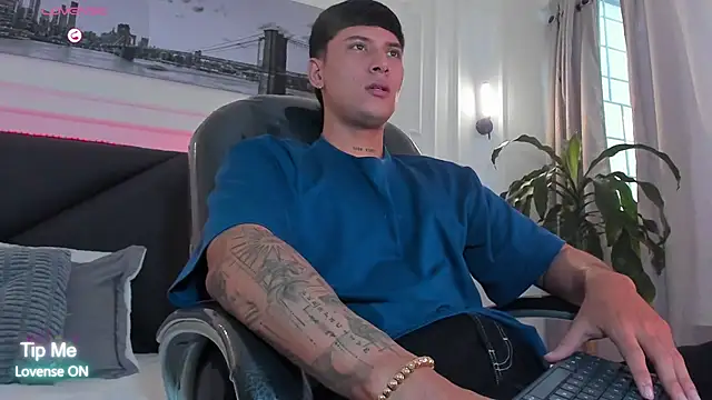 Damian23   online show from March 2026 07:26:01 PM