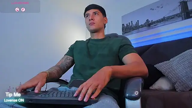 Damian23   online show from February 2026 10:53:02 AM