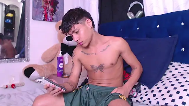Snapshot of Sexys_Boys_Hot1 chatting on October 2025 05:12:02 AM Sexys Boys Hot1 online show from October 2025 05:12:02 AM