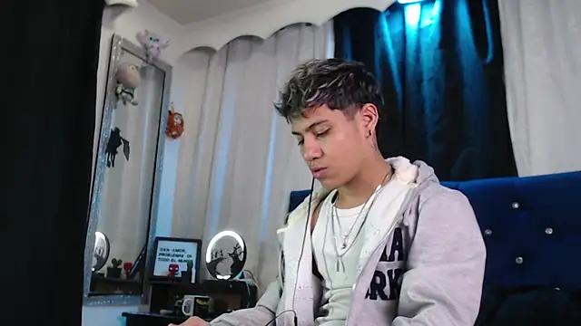 Snapshot of Sexys_Boys_Hot1 chatting on July 2026 01:12:01 AM Sexys Boys Hot1 online show from July 2026 01:12:01 AM