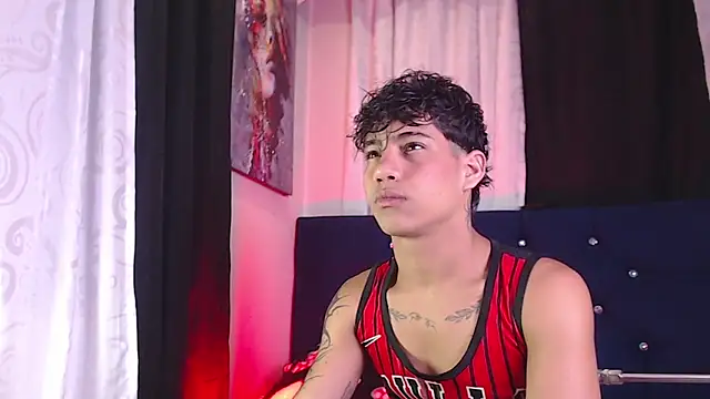 Snapshot of Sexys_Boys_Hot1 chatting on February 2026 01:50:02 AM Sexys Boys Hot1 online show from February 2026 01:50:02 AM