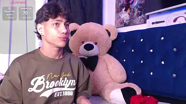 Snapshot of Sexys_Boys_Hot1 chatting on November 2025 02:48:02 AM Sexys Boys Hot1 online show from November 2025 02:48:02 AM