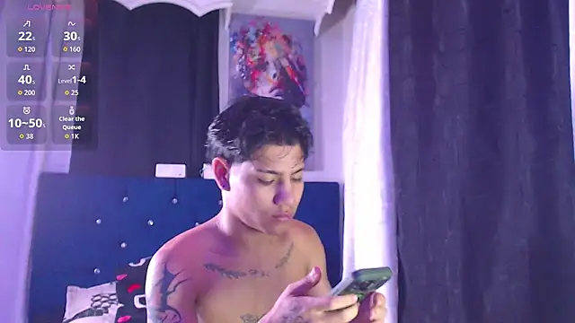 Snapshot of Sexys_Boys_Hot1 chatting on December 2025 01:56:01 AM Sexys Boys Hot1 online show from December 2025 01:56:01 AM