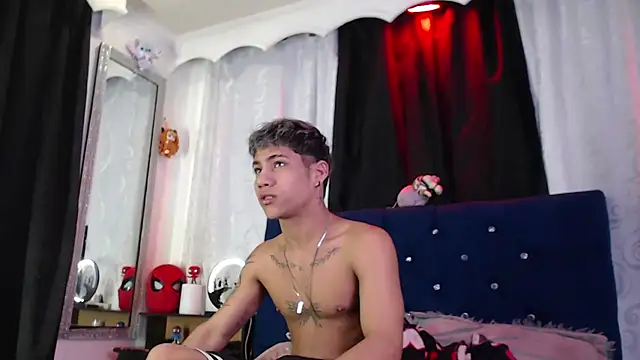 Snapshot of Sexys_Boys_Hot1 chatting on June 2026 12:01:02 AM Sexys Boys Hot1 online show from June 2026 12:01:02 AM