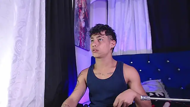 Snapshot of Sexys_Boys_Hot1 chatting on February 2026 01:29:01 AM Sexys Boys Hot1 online show from February 2026 01:29:01 AM