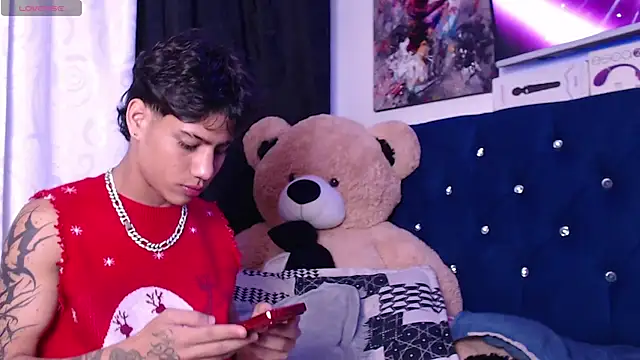 Snapshot of Sexys_Boys_Hot1 chatting on November 2025 03:29:02 AM Sexys Boys Hot1 online show from November 2025 03:29:02 AM