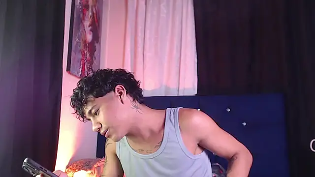 Snapshot of Sexys_Boys_Hot1 chatting on February 2026 02:00:02 AM Sexys Boys Hot1 online show from February 2026 02:00:02 AM