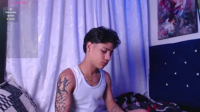 Snapshot of Sexys_Boys_Hot1 chatting on December 2025 01:27:01 AM Sexys Boys Hot1 online show from December 2025 01:27:01 AM