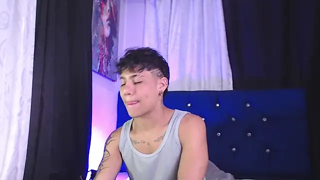 Snapshot of Sexys_Boys_Hot1 chatting on February 2026 01:35:02 PM Sexys Boys Hot1 online show from February 2026 01:35:02 PM