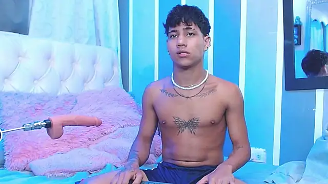 Snapshot of Sexys_Boys_Hot1 chatting on January 2025 08:41:01 AM Sexys Boys Hot1 online show from January 2025 08:41:01 AM