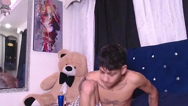 Snapshot of Sexys_Boys_Hot1 chatting on September 2025 01:23:02 AM Sexys Boys Hot1 online show from September 2025 01:23:02 AM