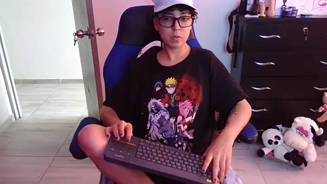 thomascooper7 online show from December 2025 07:19:02 PM