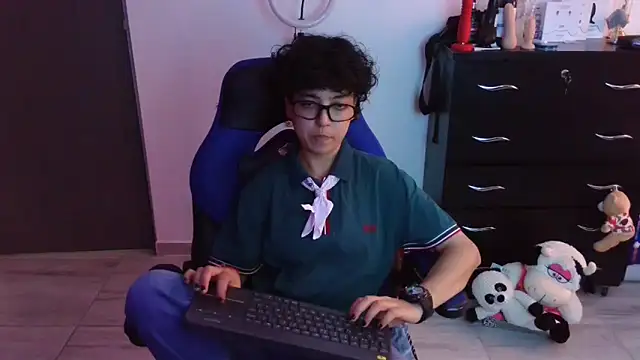 thomascooper7 online show from February 2026 07:36:02 PM