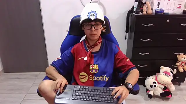 thomascooper7 online show from January 2026 07:10:02 PM