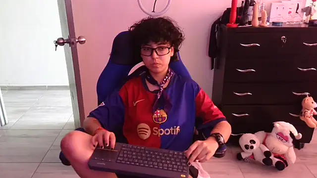 thomascooper7 online show from March 2026 06:53:02 PM