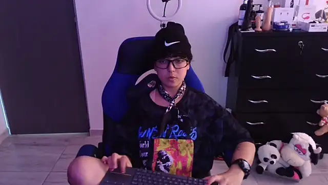 thomascooper7 online show from February 2026 07:44:01 PM