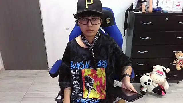 thomascooper7 online show from January 2026 08:27:01 PM