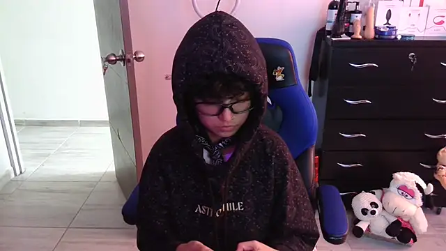 thomascooper7 online show from February 2026 07:46:01 PM