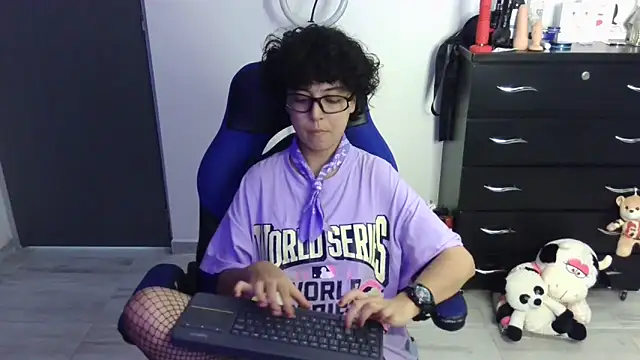 thomascooper7 online show from April 2026 08:15:02 PM